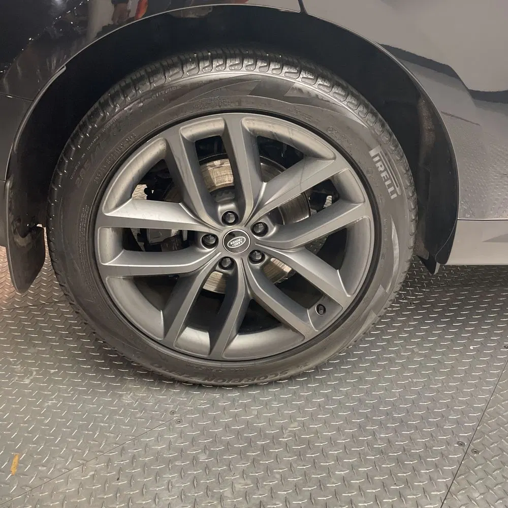 2023 Land Rover Range Rover Sport P360 SE