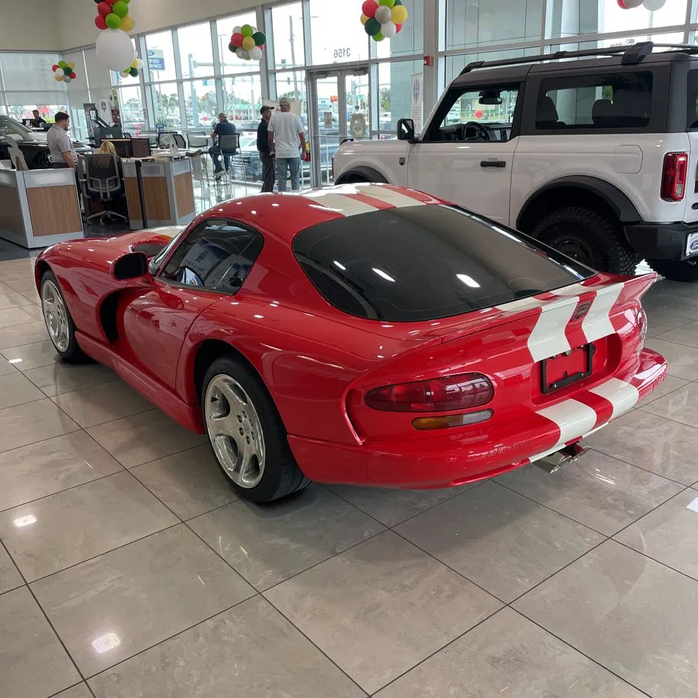 2002 Dodge Viper GTS