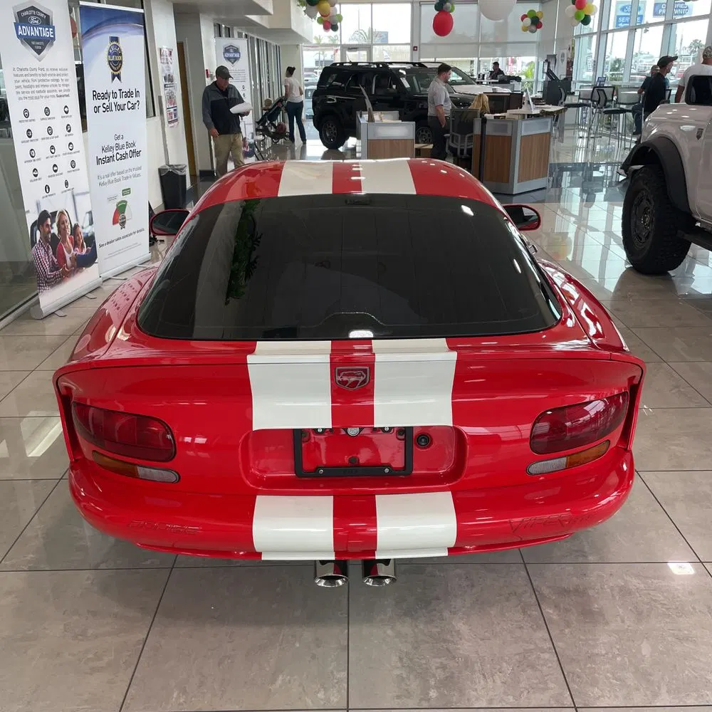 2002 Dodge Viper GTS