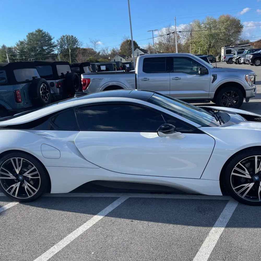 2017 BMW i8