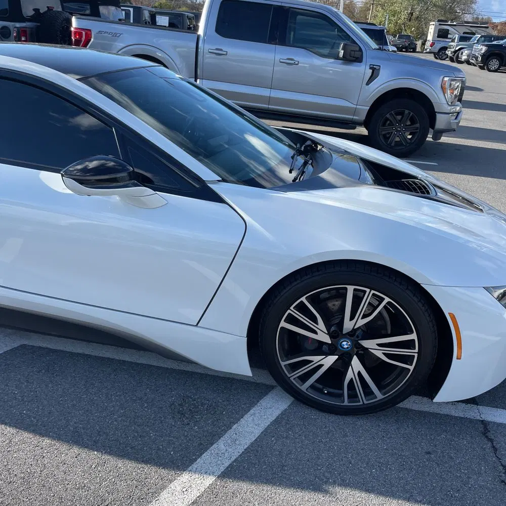 2017 BMW i8