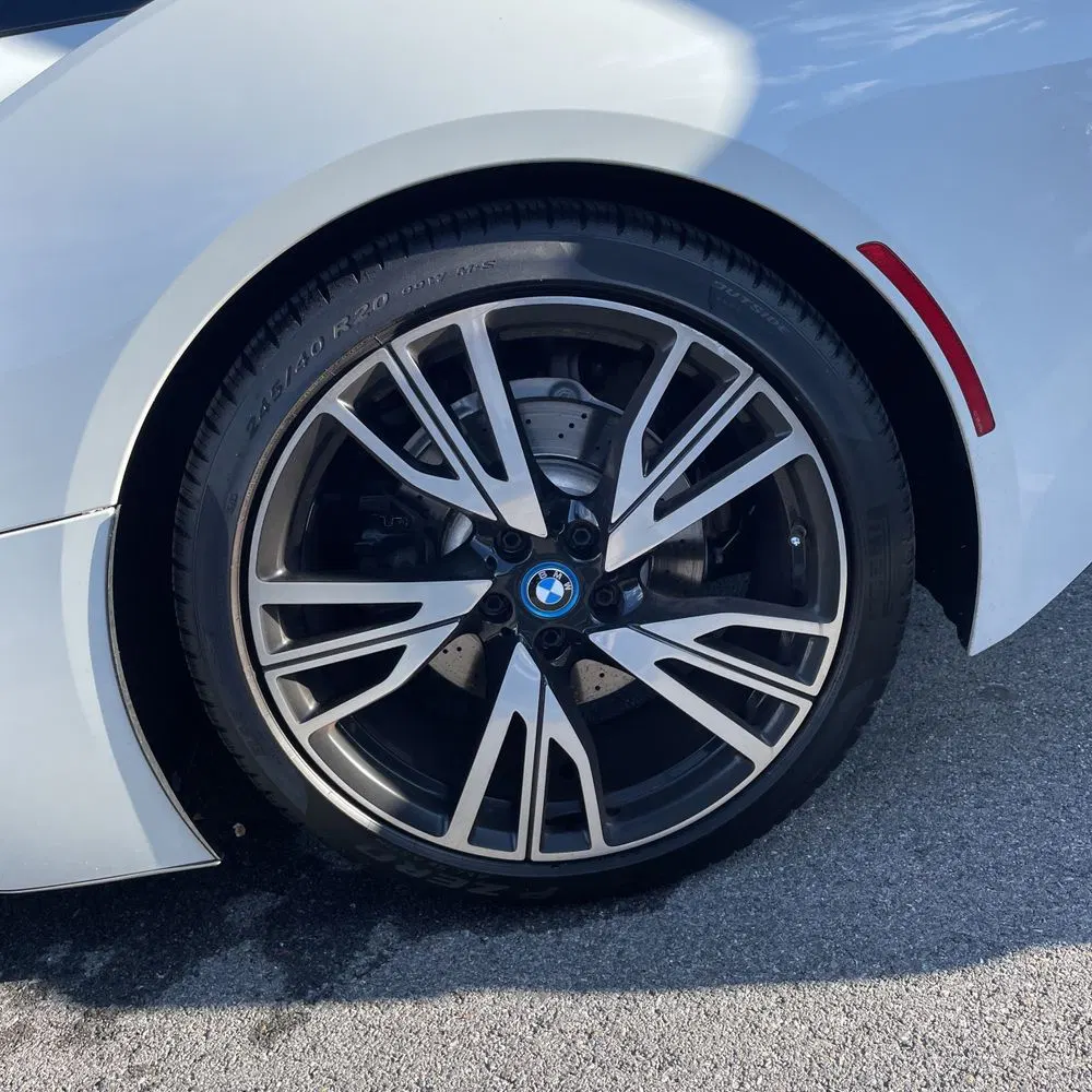 2017 BMW i8