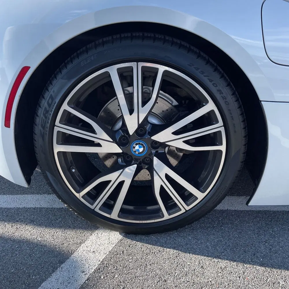 2017 BMW i8