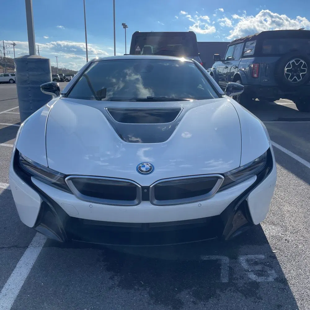 2017 BMW i8