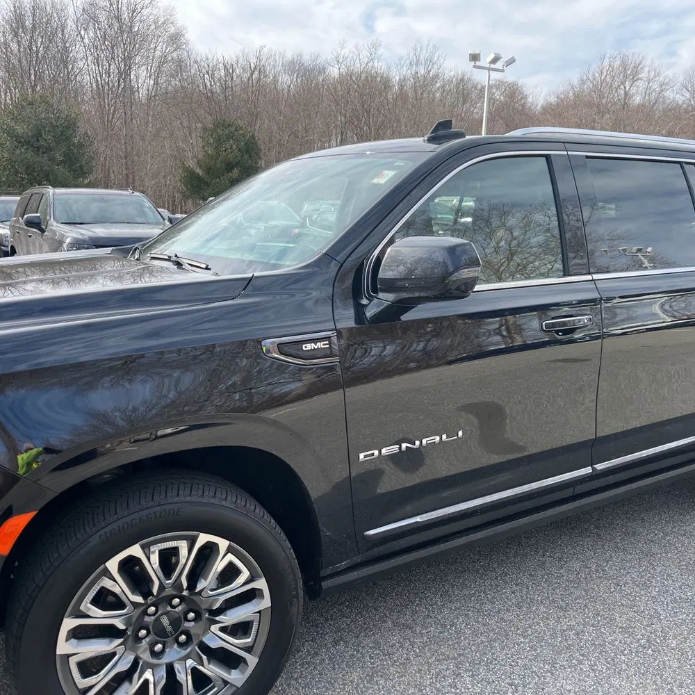 2023 GMC Yukon XL Denali Ultimate