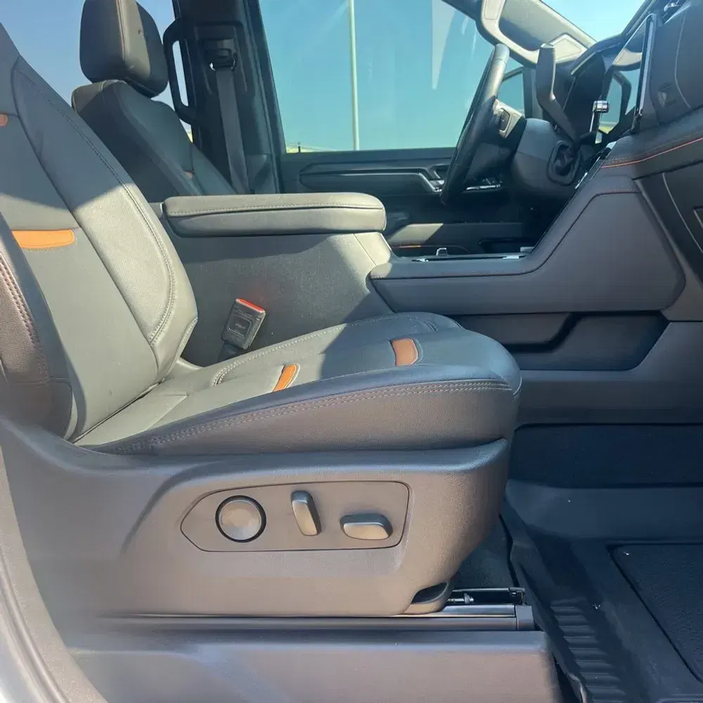 2025 GMC Sierra 2500HD AT4