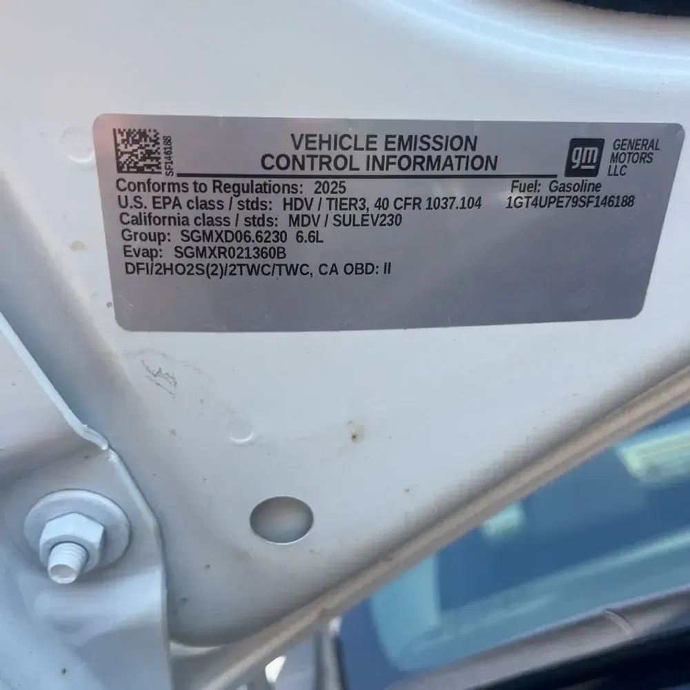2025 GMC Sierra 2500HD AT4