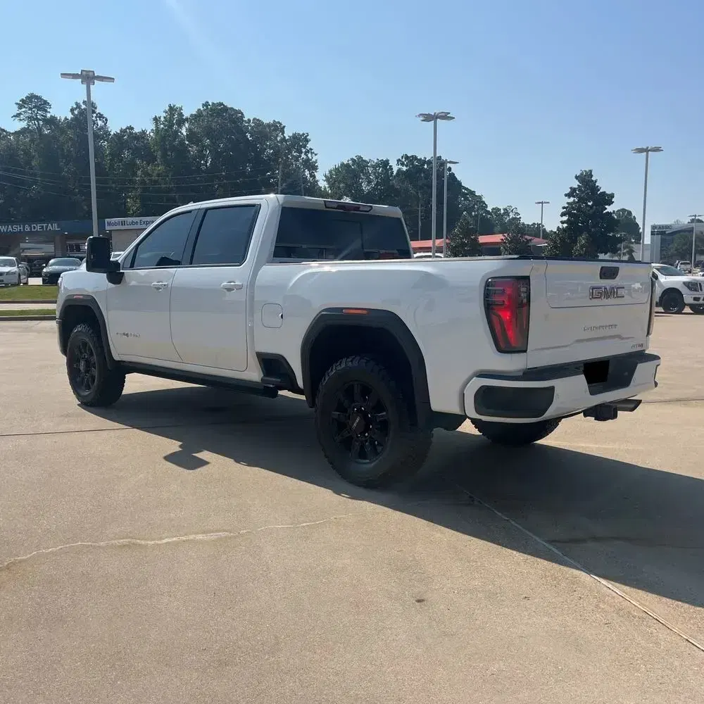2025 GMC Sierra 2500HD AT4