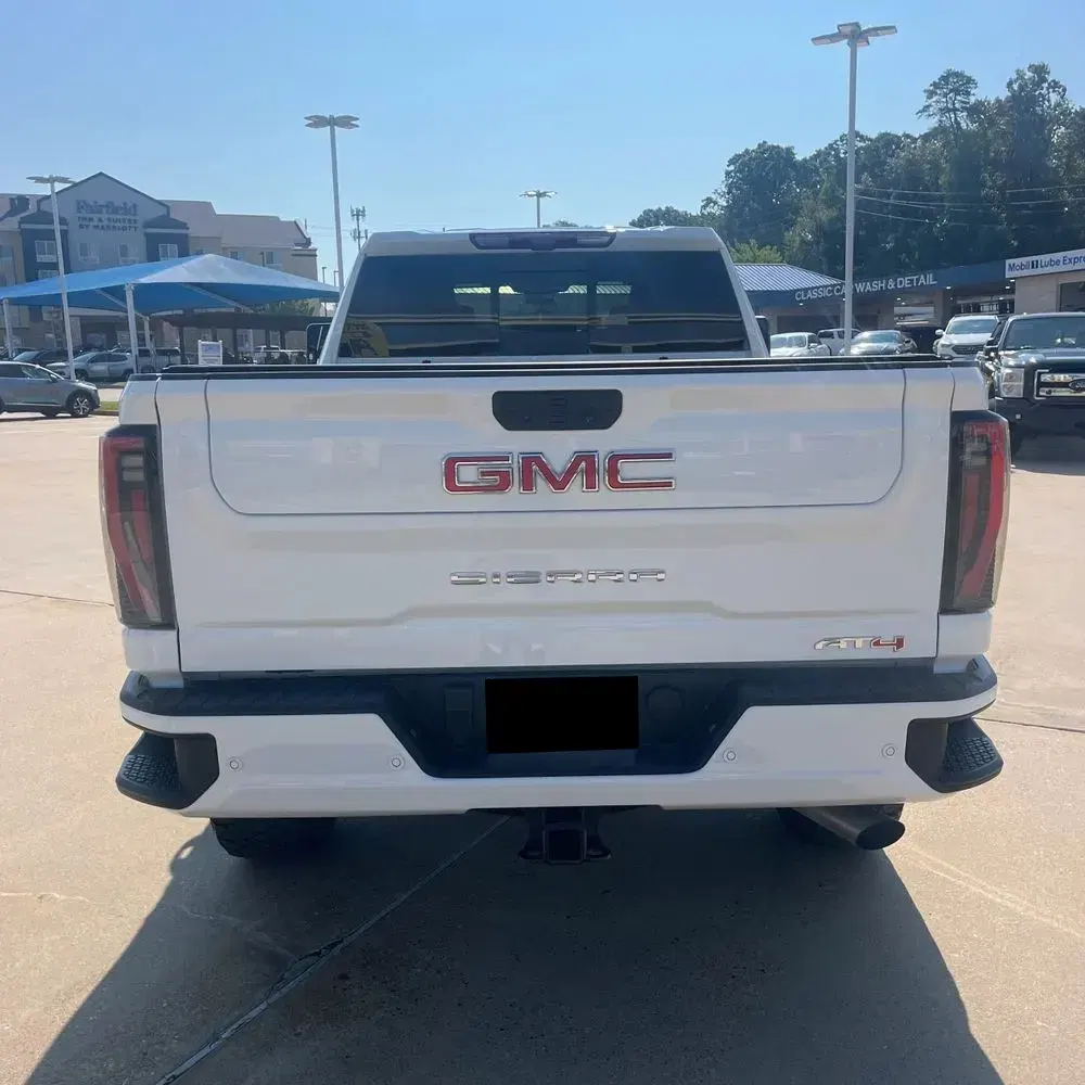 2025 GMC Sierra 2500HD AT4