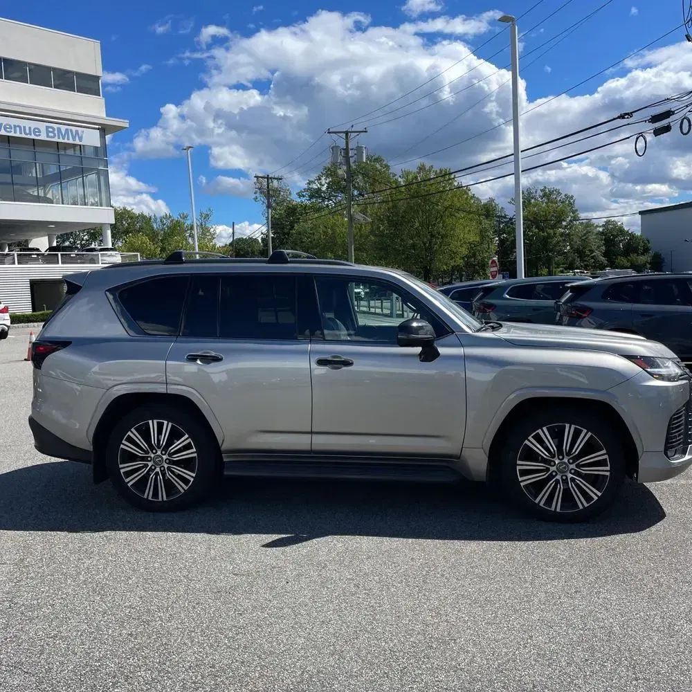 2023 Lexus LX 600 Luxury