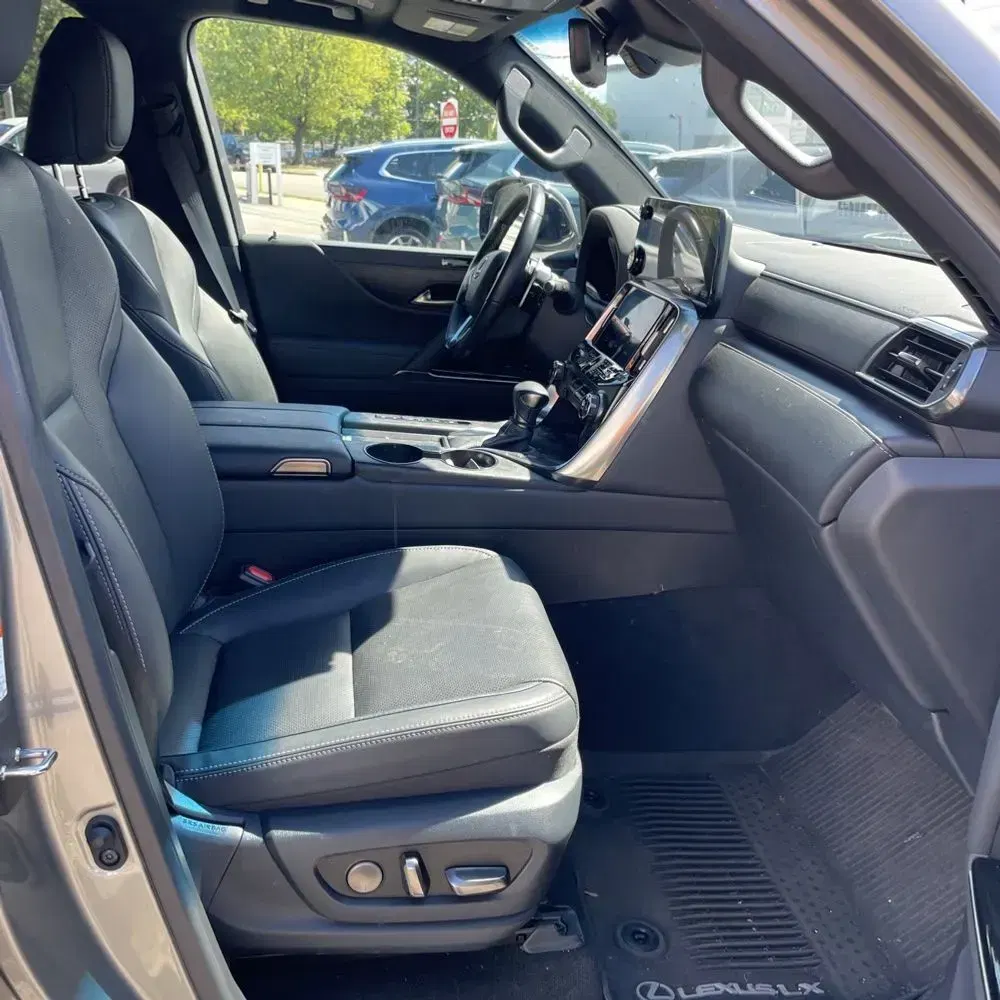 2023 Lexus LX 600 Luxury