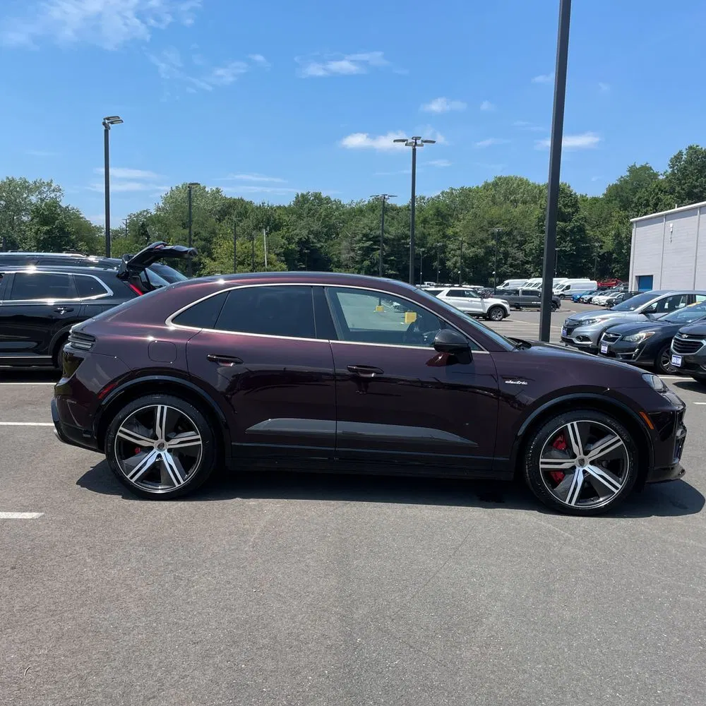 2025 Porsche Macan Turbo Electric