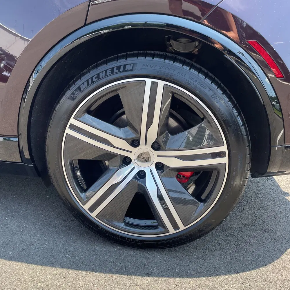 2025 Porsche Macan Turbo Electric