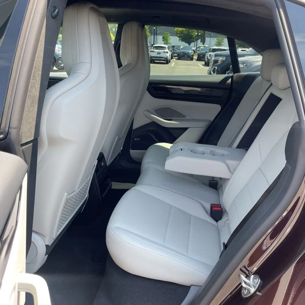 2025 Porsche Macan Turbo Electric