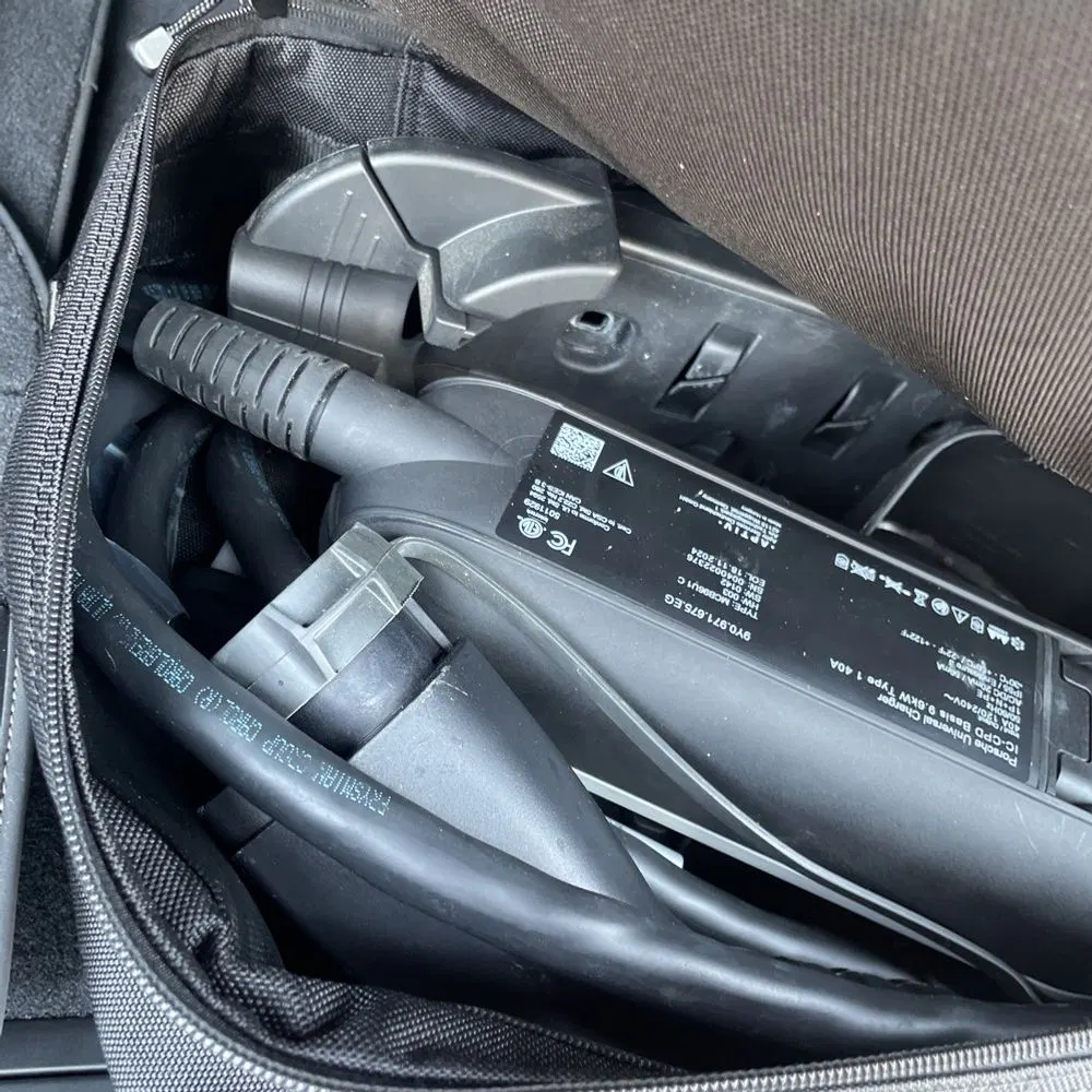 2025 Porsche Macan Turbo Electric