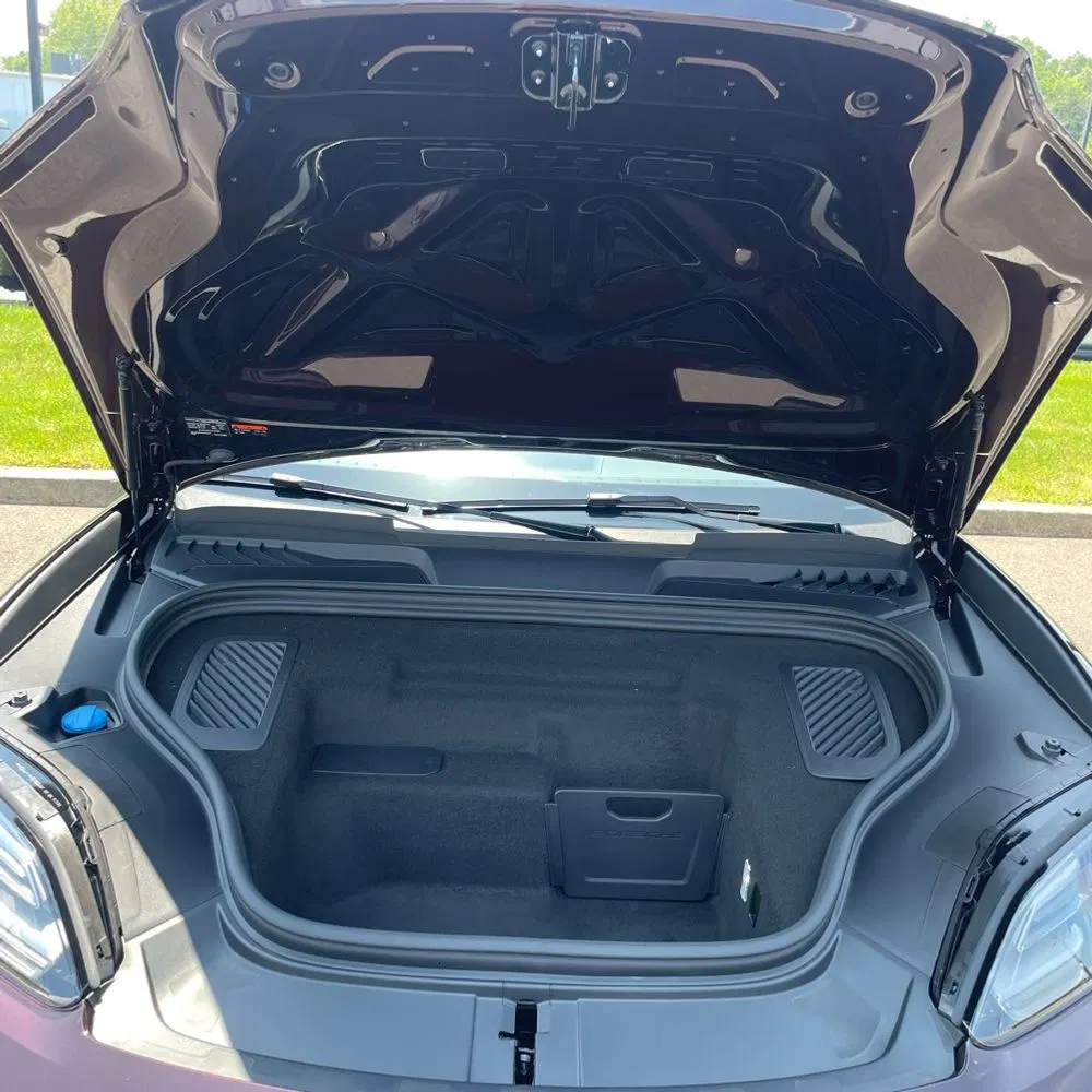 2025 Porsche Macan Turbo Electric