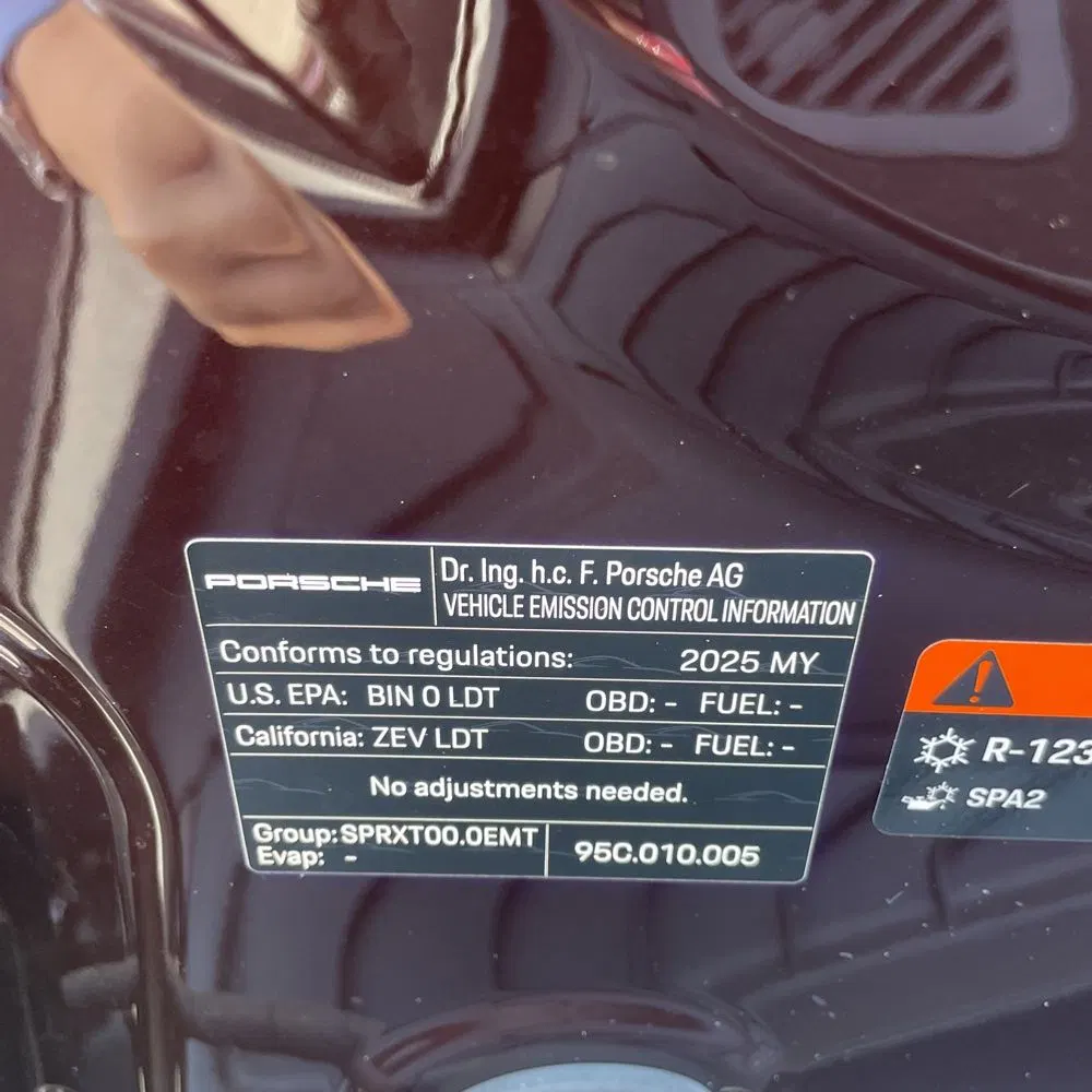 2025 Porsche Macan Turbo Electric