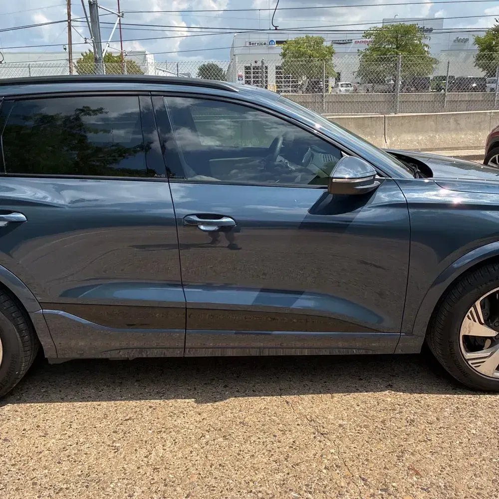 2025 Audi Q6 e-tron Prestige
