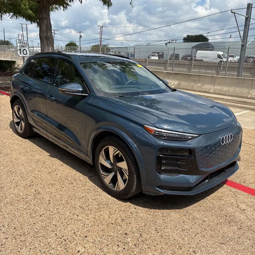 2025 Audi Q6 e-tron Prestige