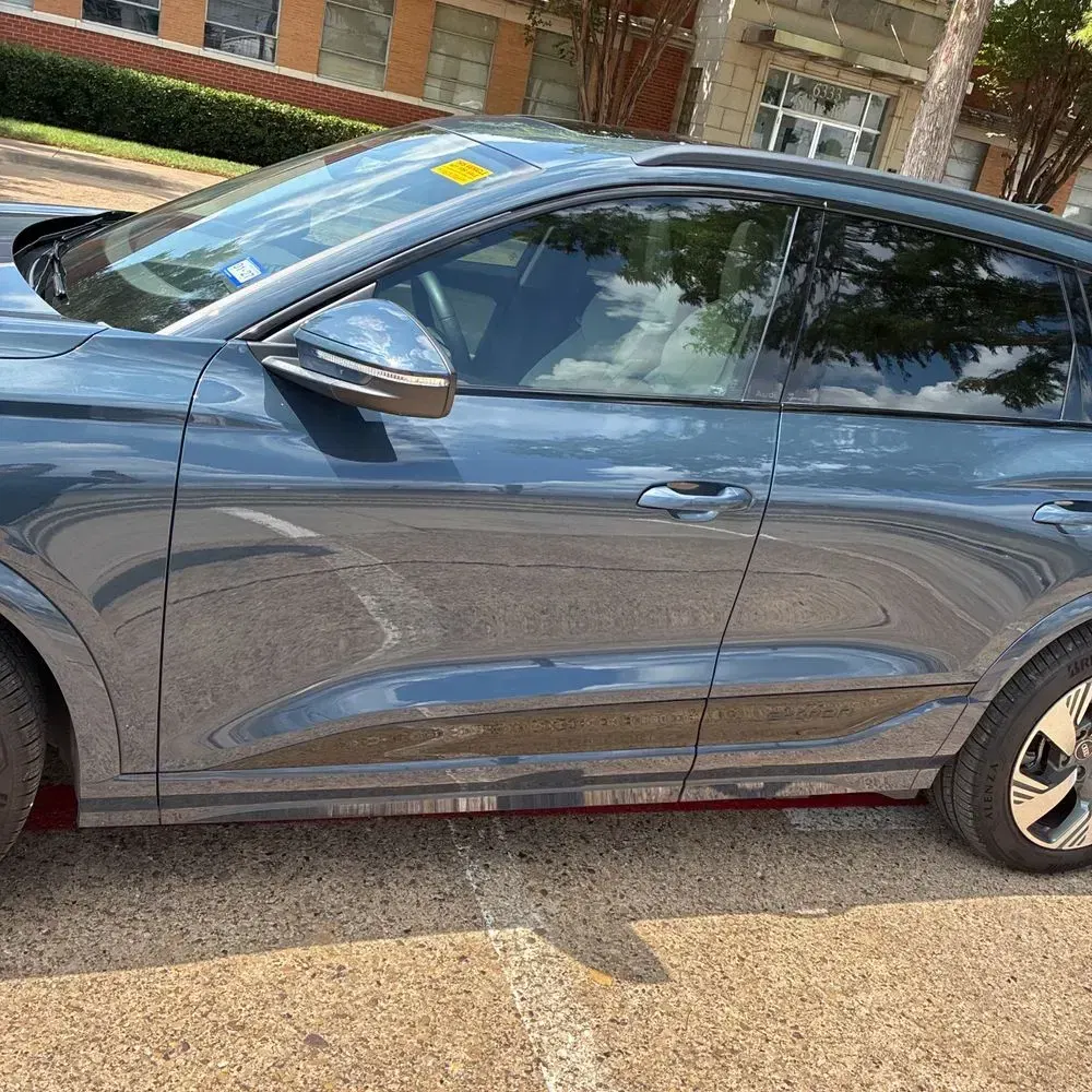 2025 Audi Q6 e-tron Prestige