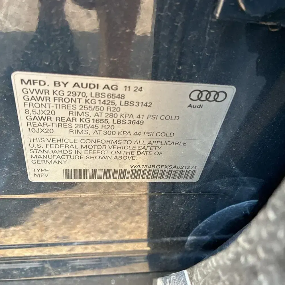 2025 Audi Q6 e-tron Prestige