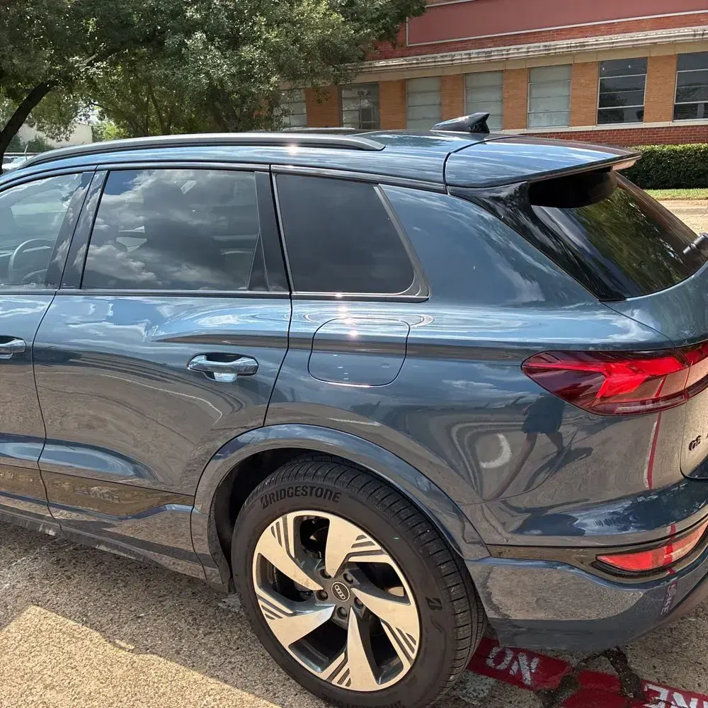 2025 Audi Q6 e-tron Prestige