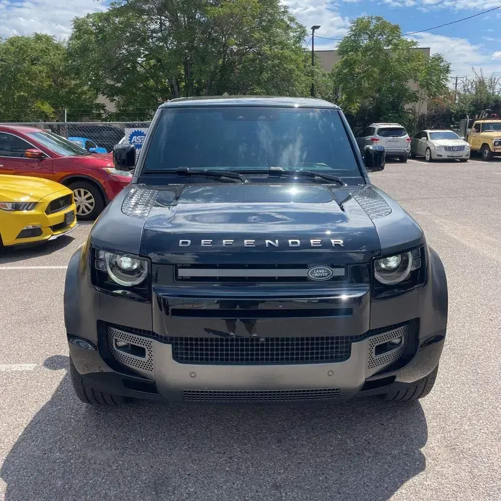 2024 Land Rover Defender 90 V8 Carpathian Edition
