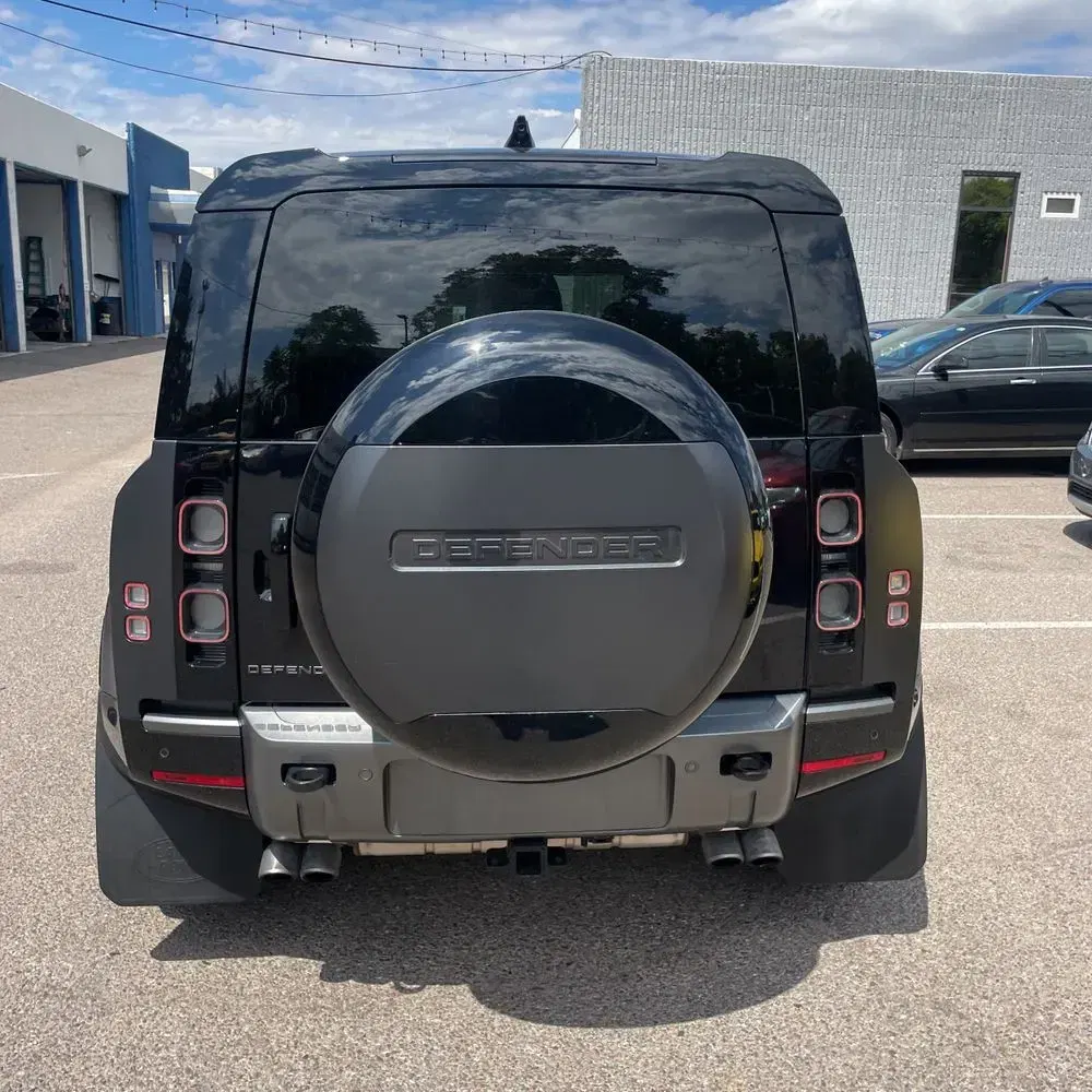 2024 Land Rover Defender 90 V8 Carpathian Edition
