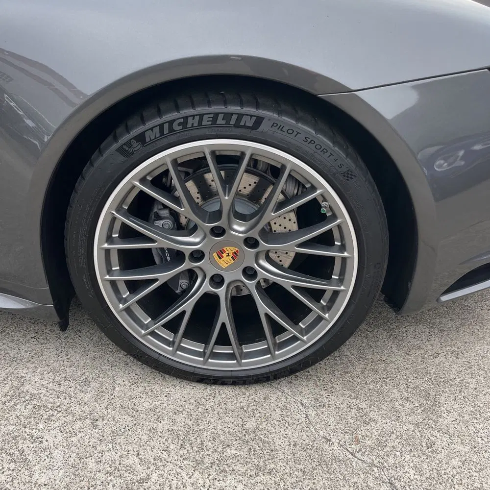 2018 Porsche 911 Carrera 4