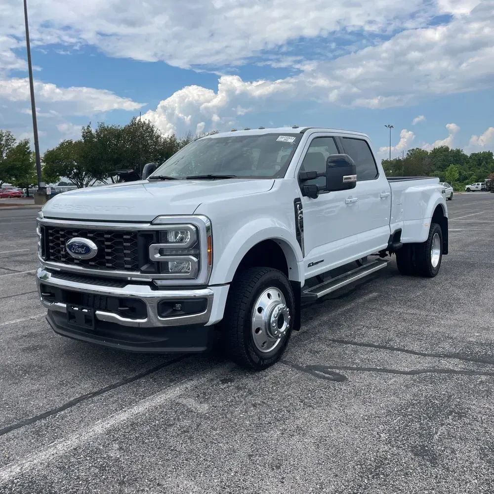2025 Ford F-450 Super Duty Lariat