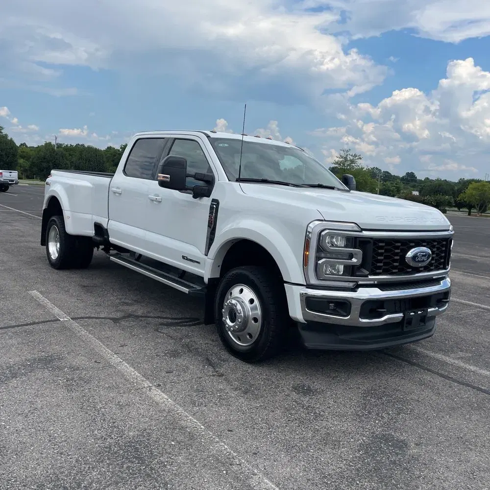 2025 Ford F-450 Super Duty Lariat