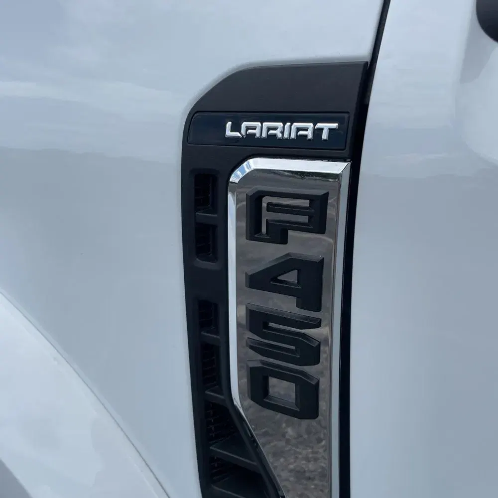 2025 Ford F-450 Super Duty Lariat