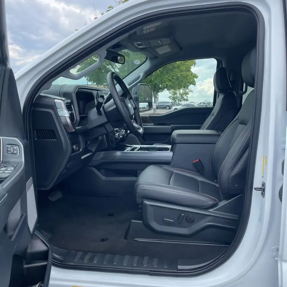 2025 Ford F-450 Super Duty Lariat