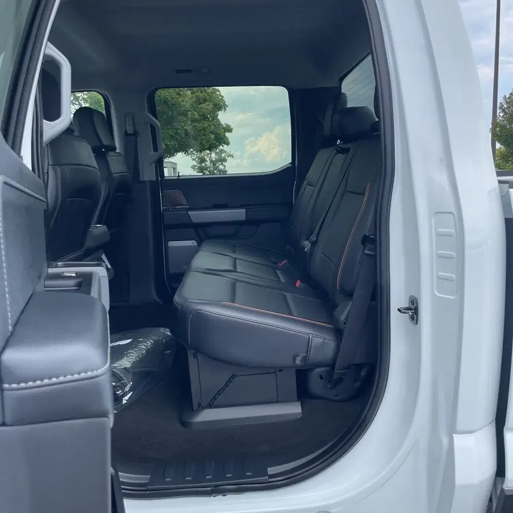 2025 Ford F-450 Super Duty Lariat