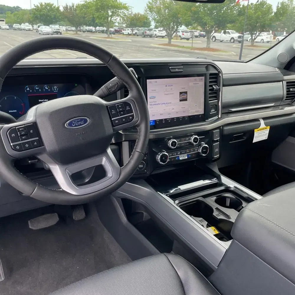 2025 Ford F-450 Super Duty Lariat