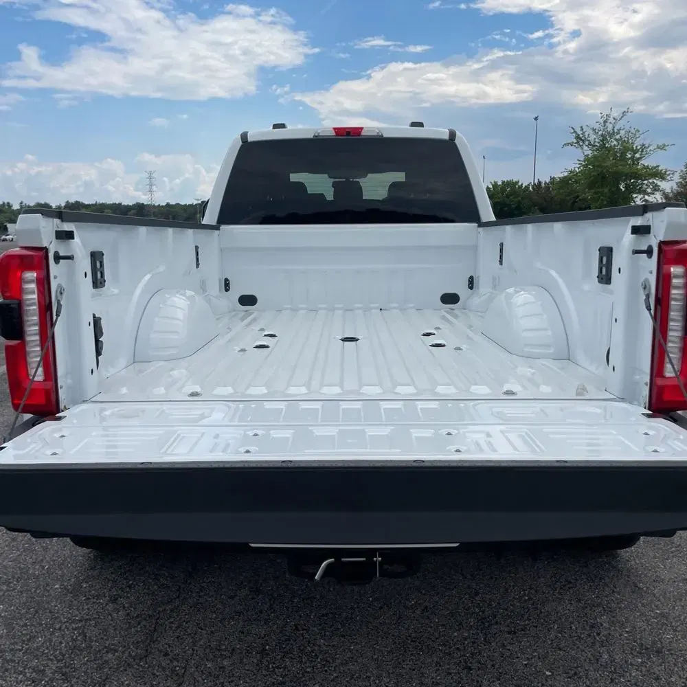 2025 Ford F-450 Super Duty Lariat