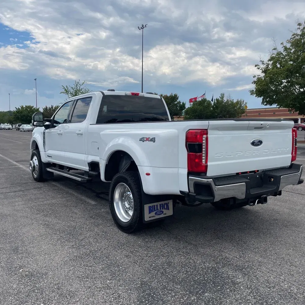 2025 Ford F-450 Super Duty Lariat