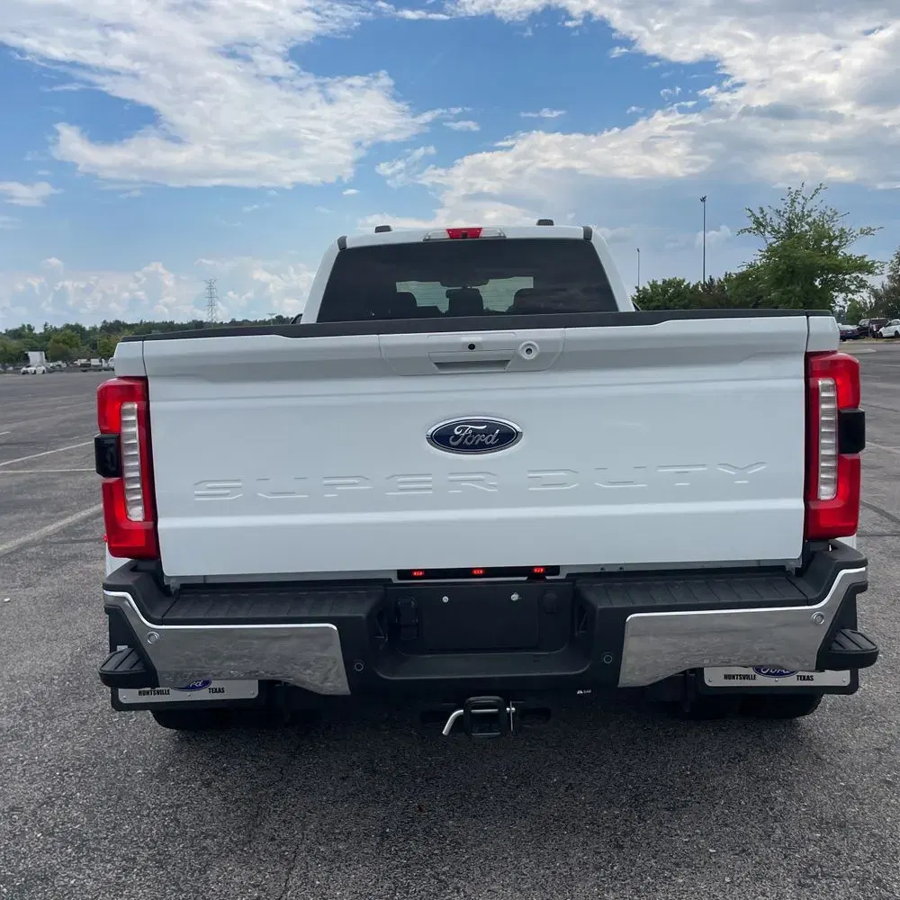 2025 Ford F-450 Super Duty Lariat