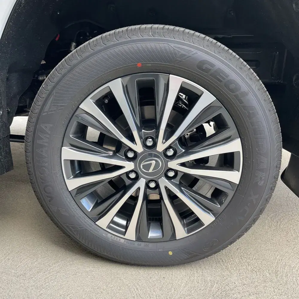 2025 Lexus LX-Series LX600 Premium