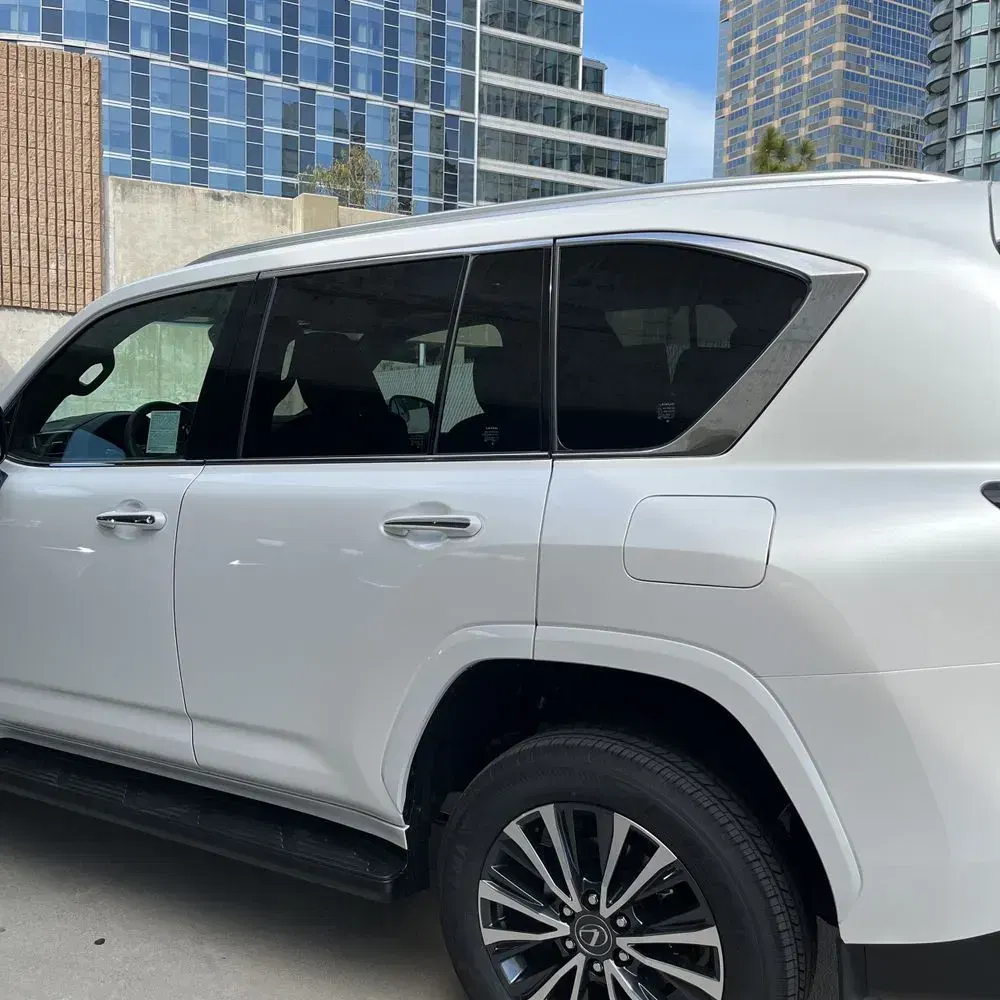 2025 Lexus LX-Series LX600 Premium