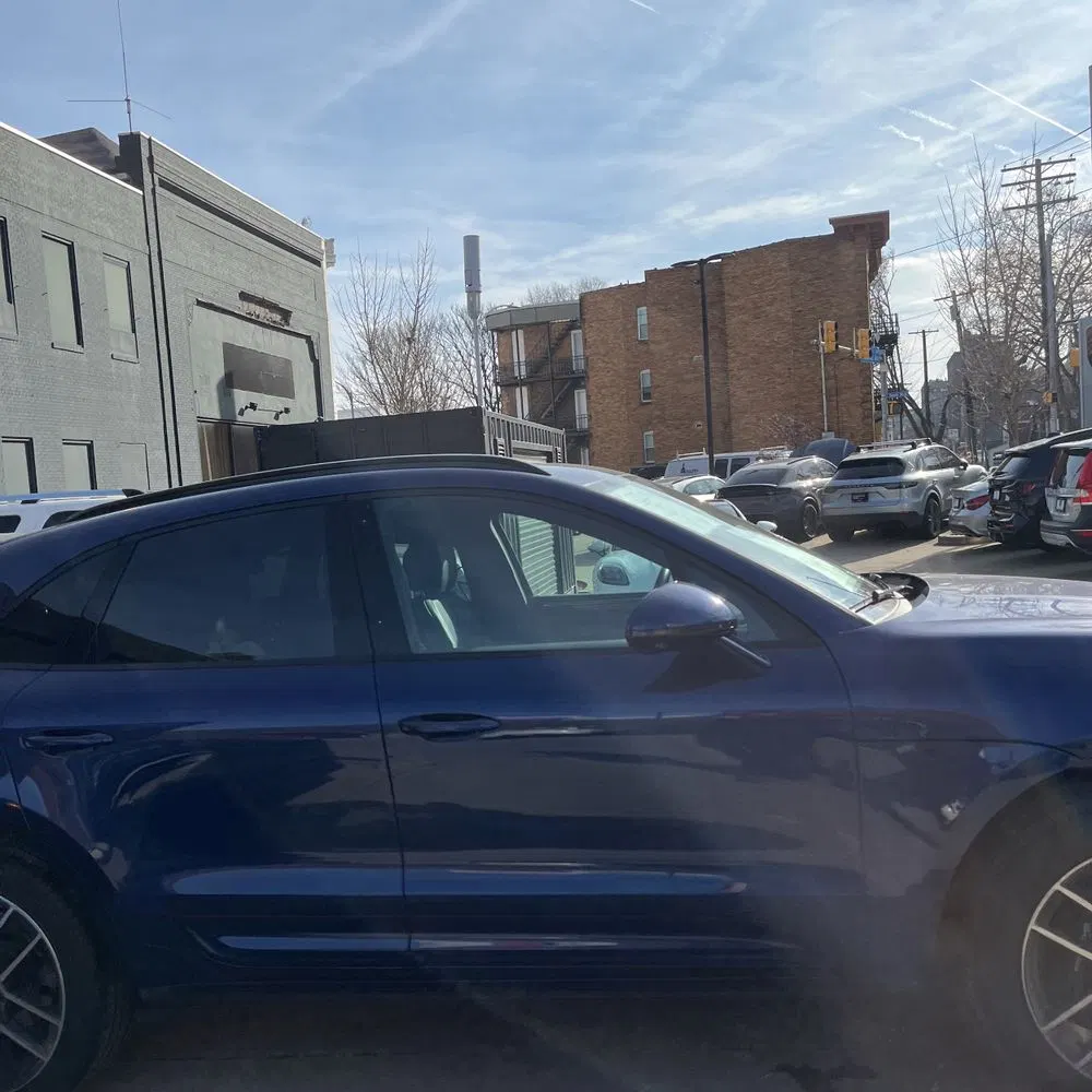 2024 Porsche Macan Base
