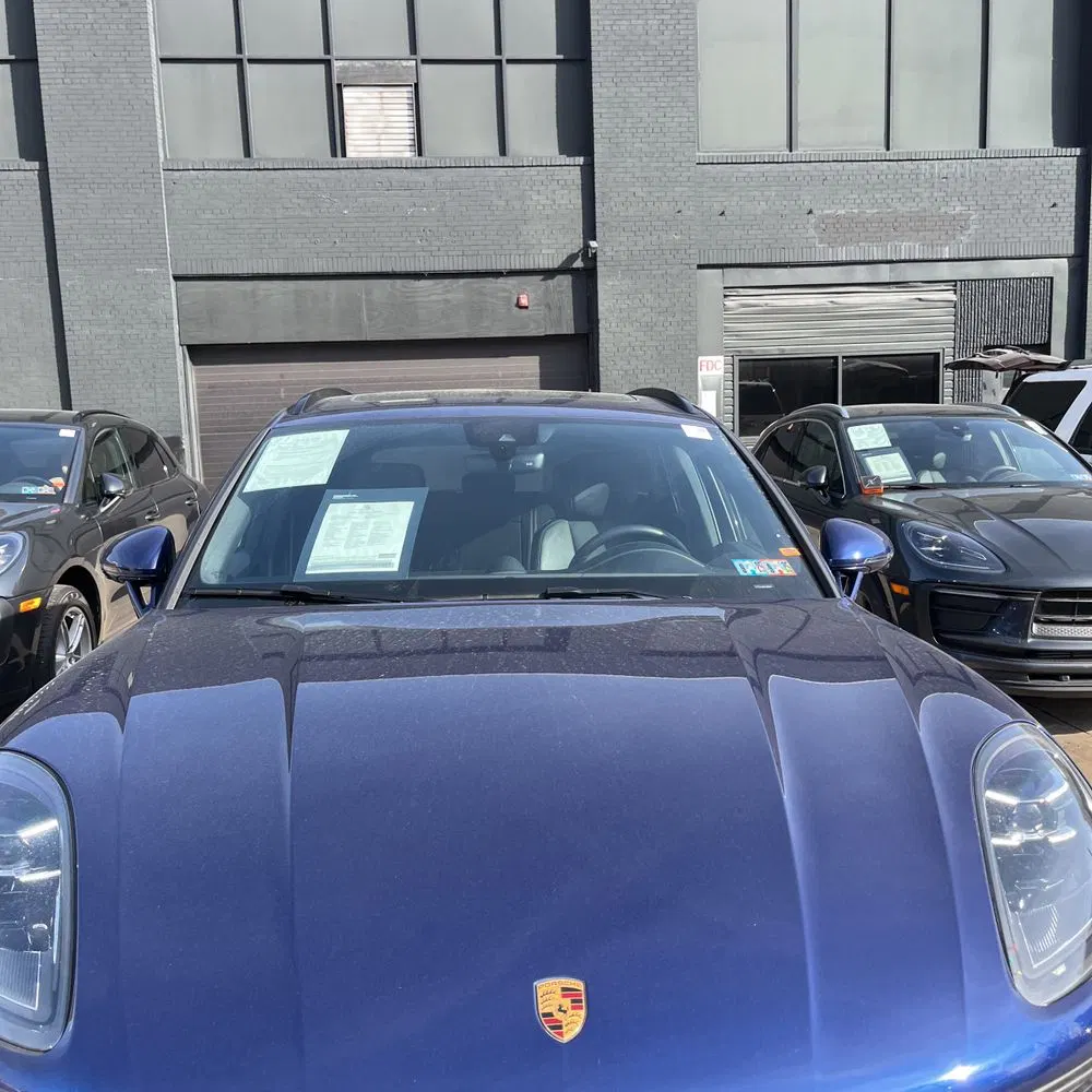2024 Porsche Macan Base