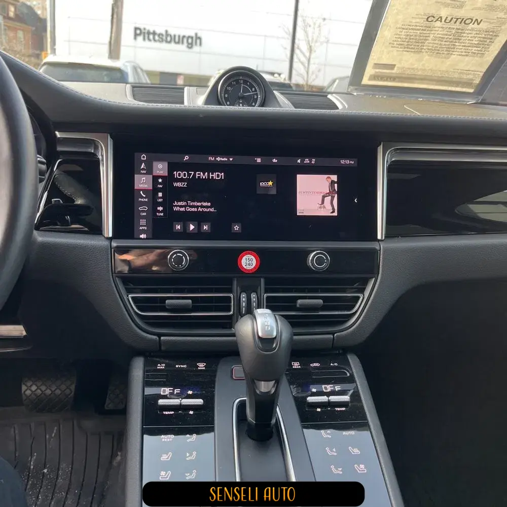 2024 Porsche Macan Base