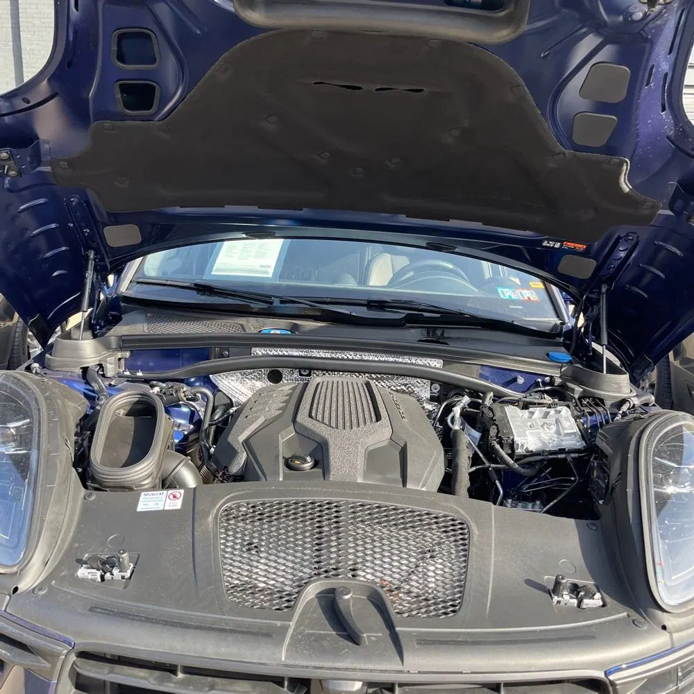 2024 Porsche Macan Base