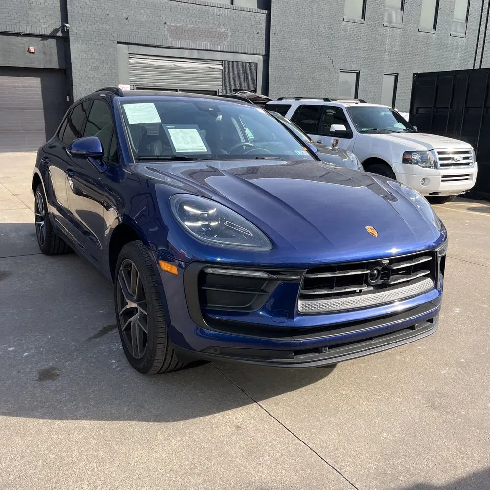 2024 Porsche Macan Base