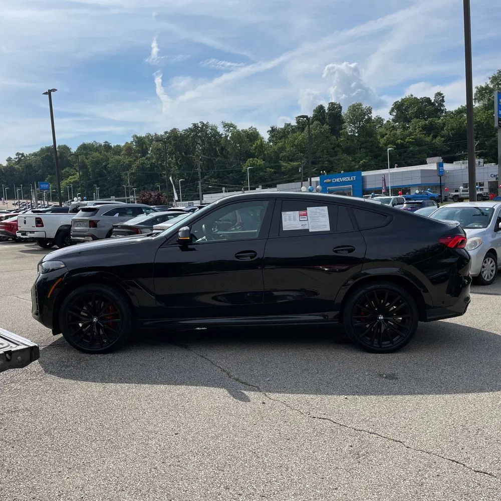 2025 BMW X6 XDrive40i