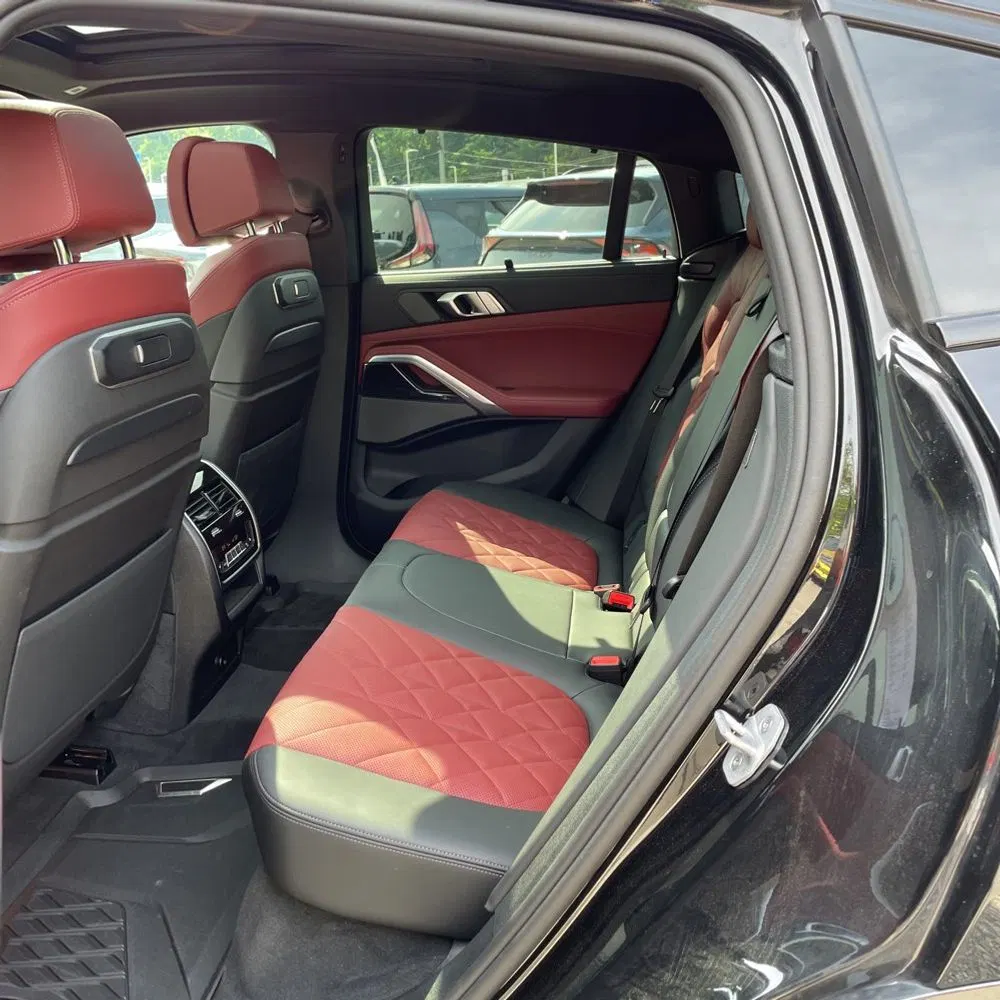 2025 BMW X6 XDrive40i