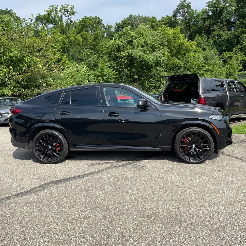 2025 BMW X6 XDrive40i