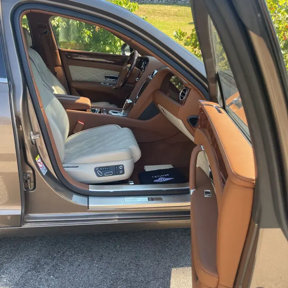 2014 Bentley Flying Spur Base