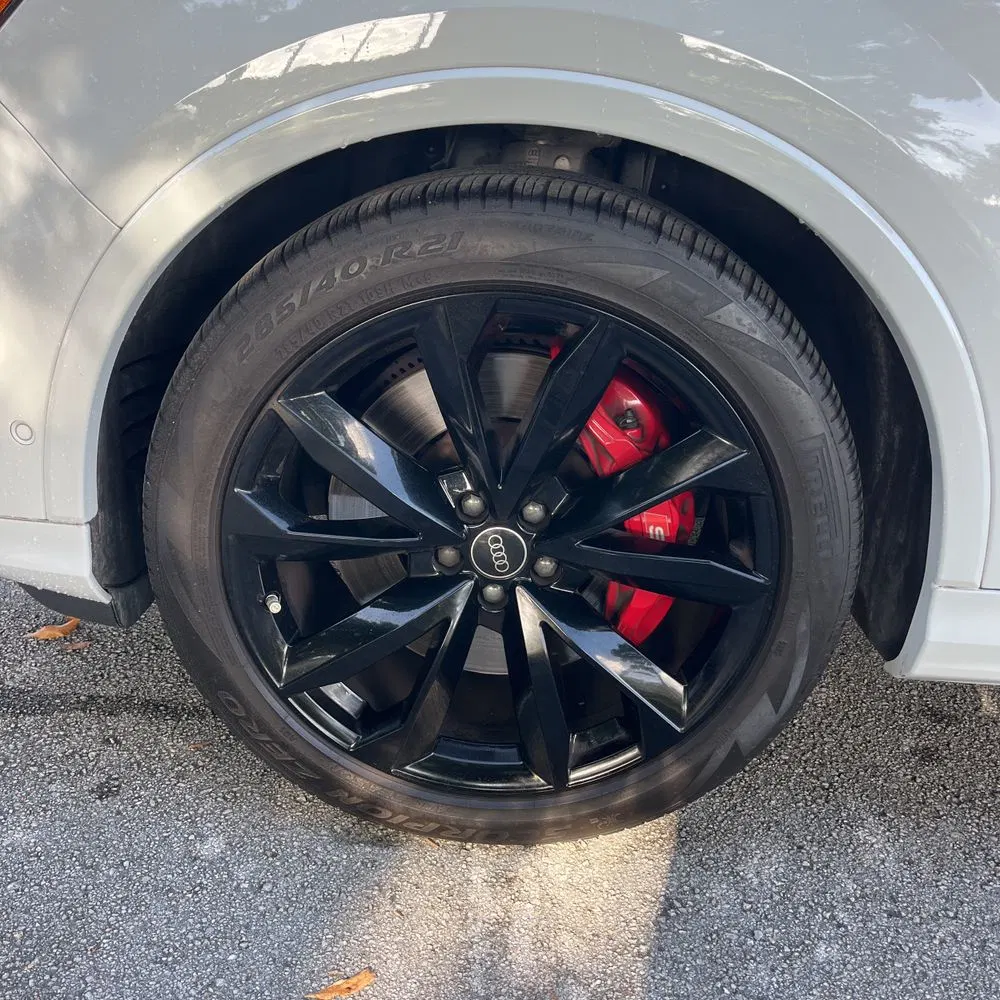 2023 Audi SQ7 Premium Plus